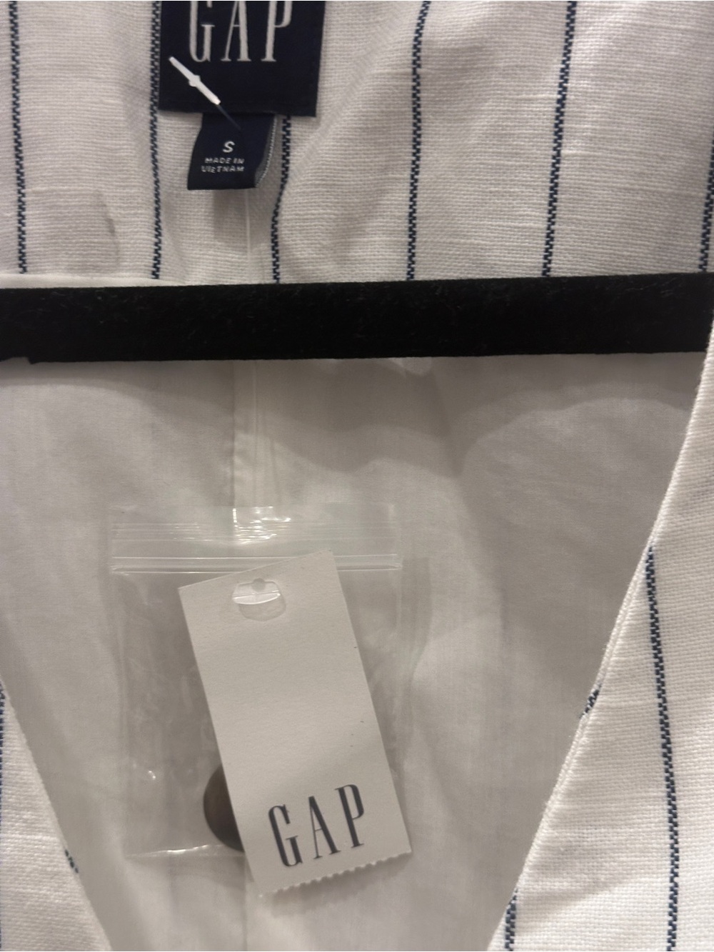 GAP White Pinstripe Vest - Picture 4 of 8